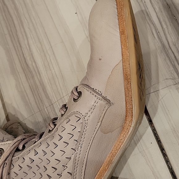 Women's Lace-Up Leather Boots - Picture 7 of 8